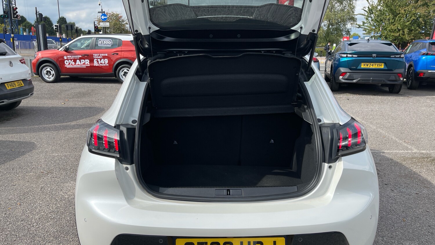 Used Peugeot 208 2022 for sale - 75840924: Photo 19