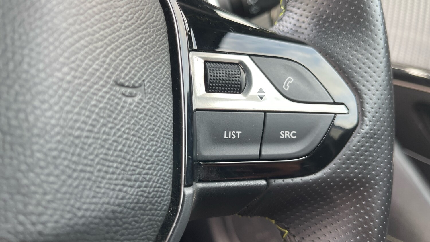 Used Peugeot 208 2022 for sale - 75840924: Photo 24