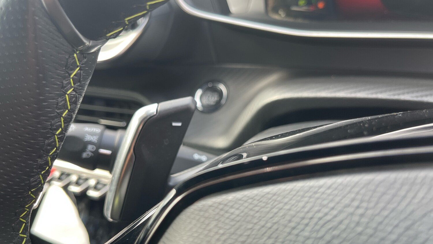 Used Peugeot 208 2022 for sale - 75840924: Photo 27