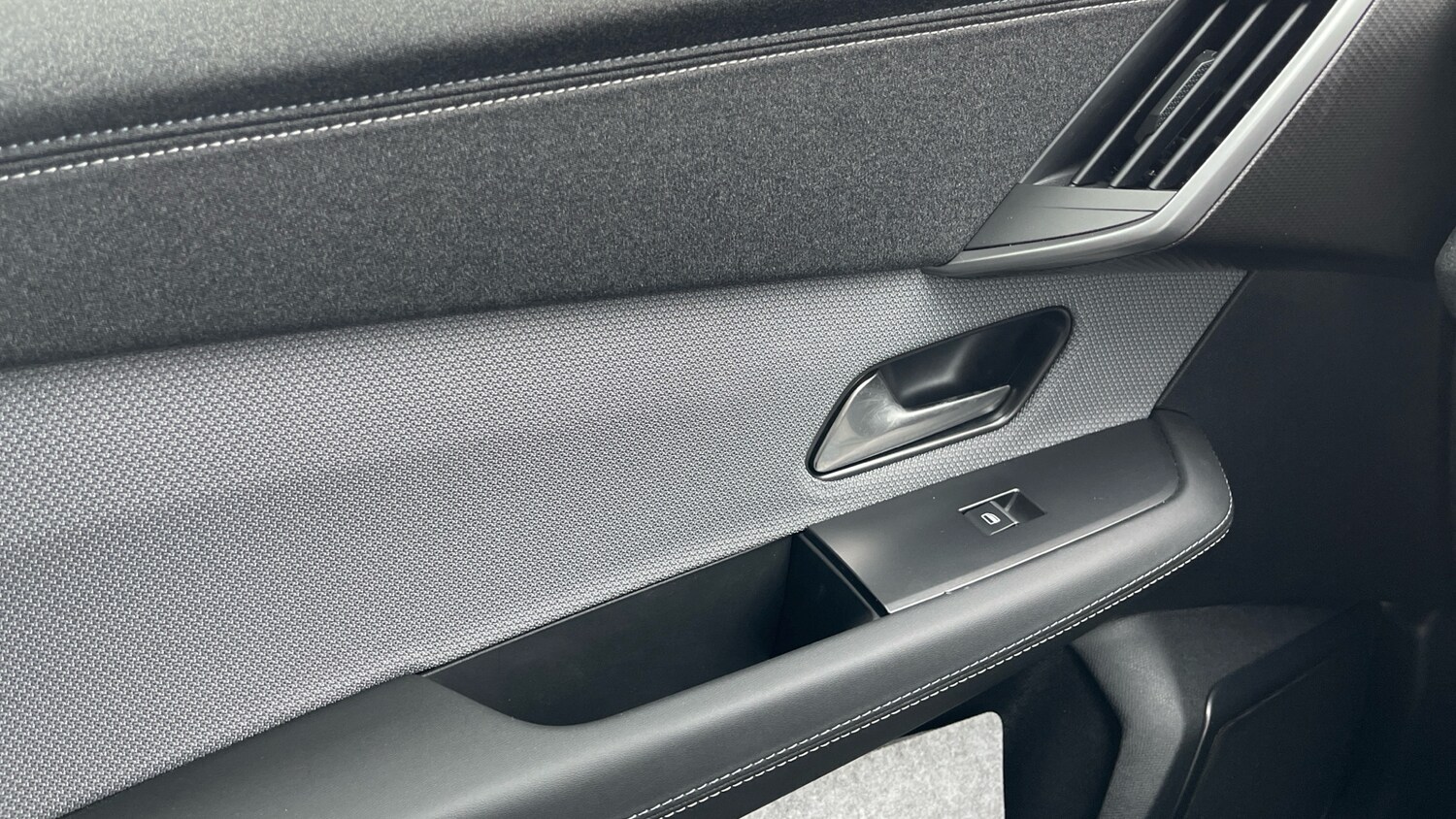 Used Vauxhall Grandland 2025 for sale - 77511939: Photo 41