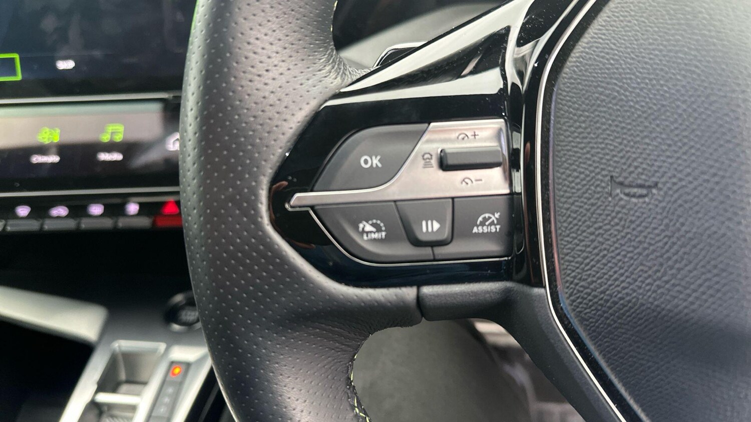 Used Peugeot 408 2024 for sale - 77397077: Photo 20