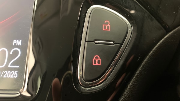 Used Vauxhall Corsa 2018 for sale - 76003056: Photo 38