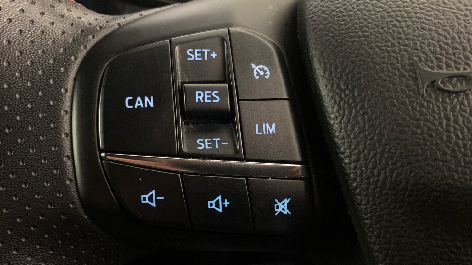 Used Ford Focus 2023 for sale - 77511910: Photo 19