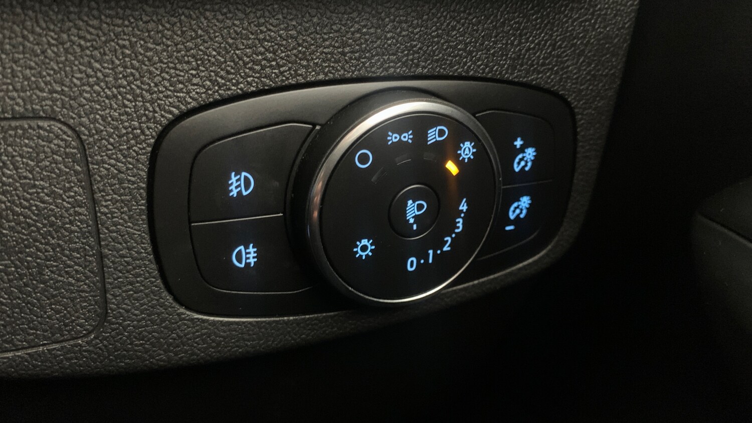 Used Ford Focus 2023 for sale - 77511910: Photo 20