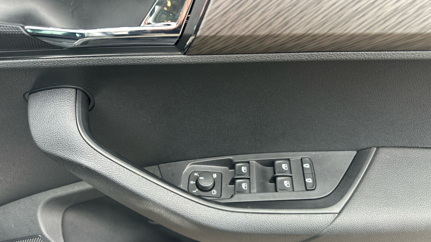 Used Skoda Karoq 2024 for sale - 77684939: Photo 22