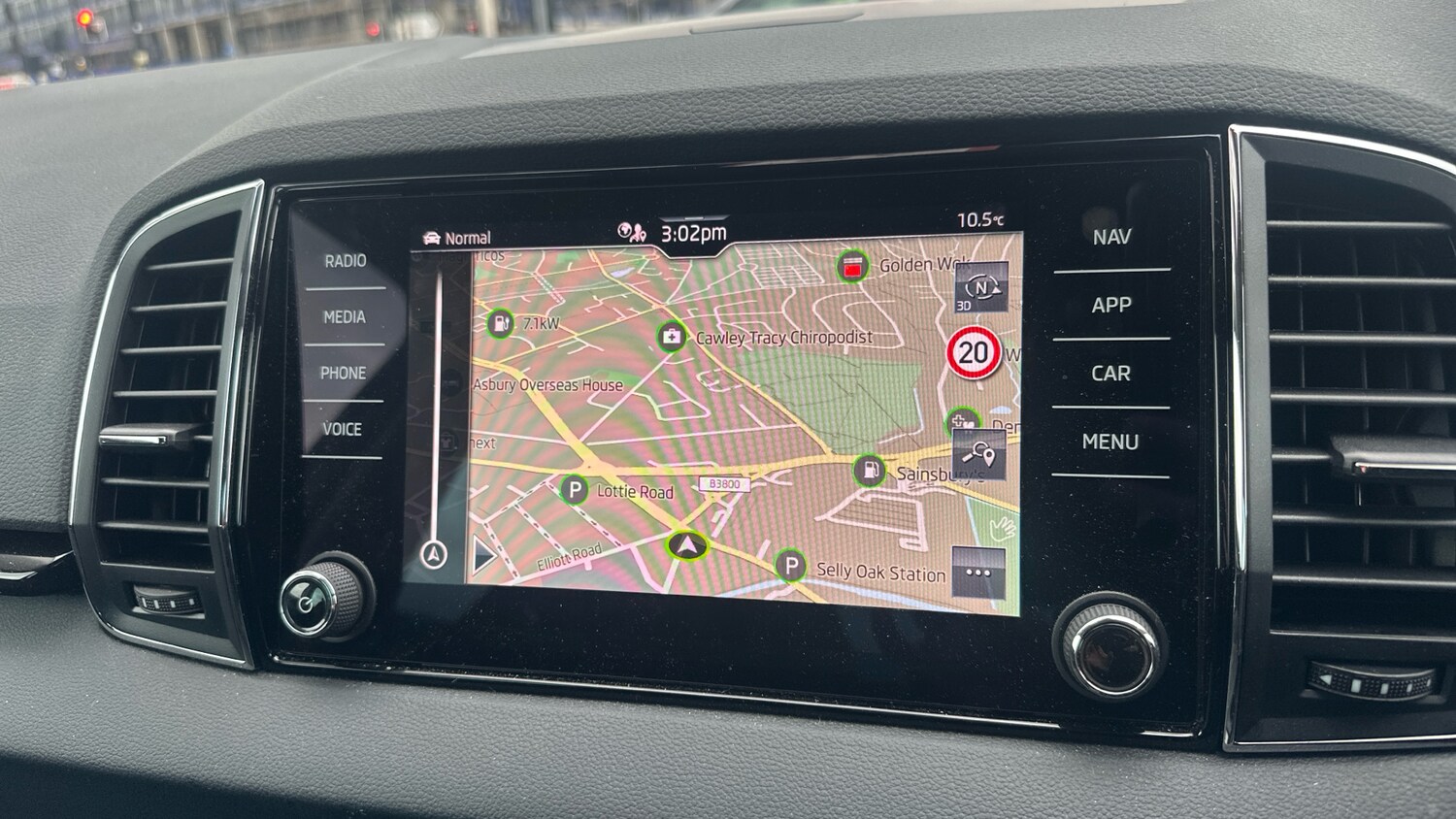 Used Skoda Karoq 2024 for sale - 77684939: Photo 32