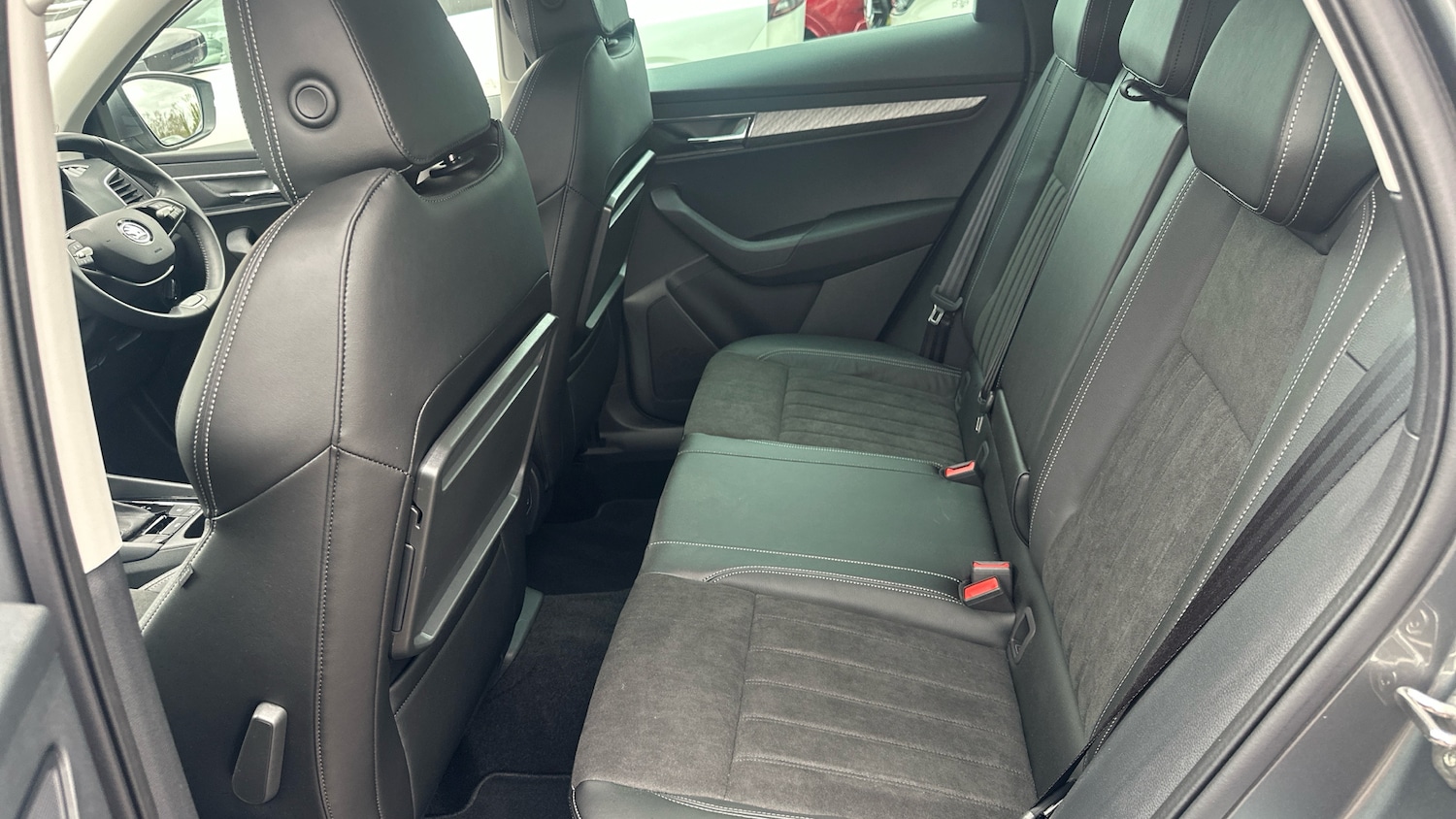 Used Skoda Karoq 2024 for sale - 77684939: Photo 33