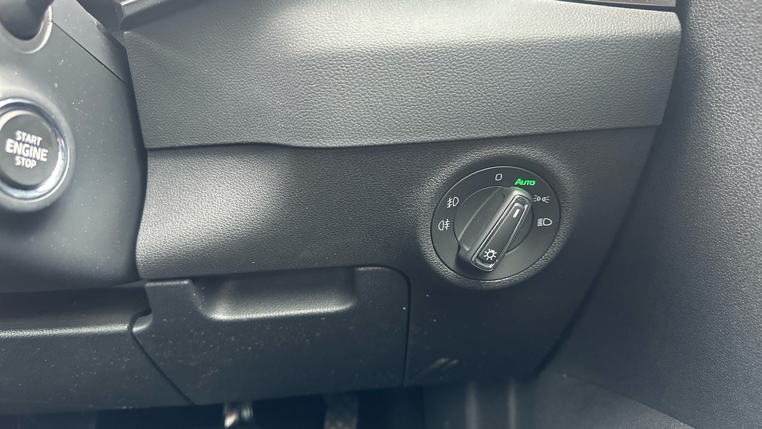 Used Skoda Karoq 2024 for sale - 77684939: Photo 34