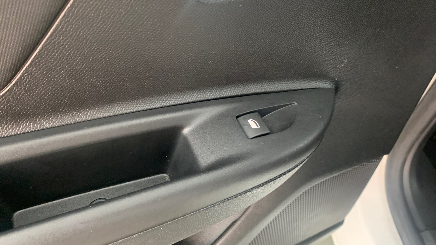 Used Vauxhall Mokka 2022 for sale - 77672493: Photo 32