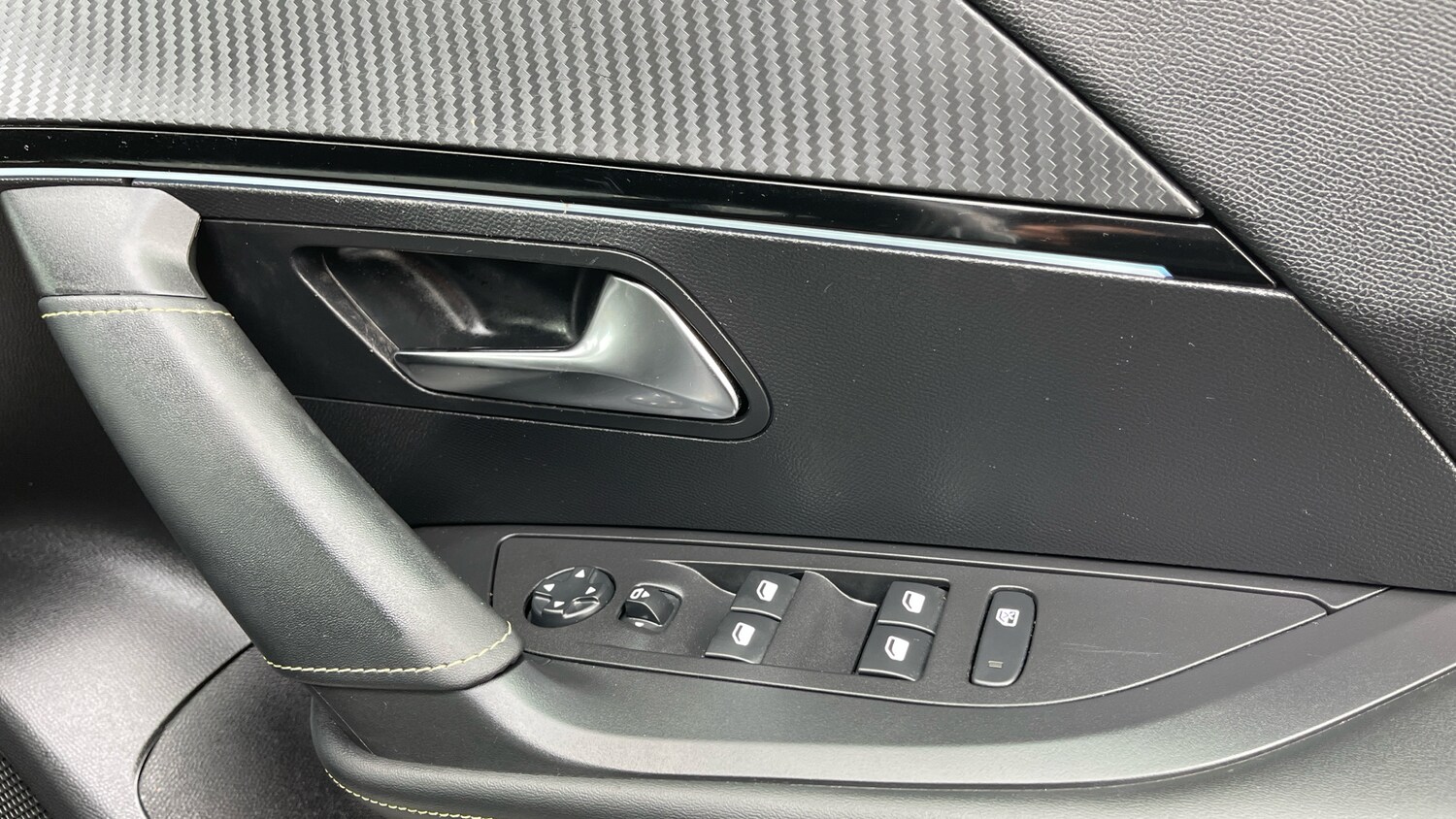 Used Peugeot 2008 2023 for sale - 76260949: Photo 22