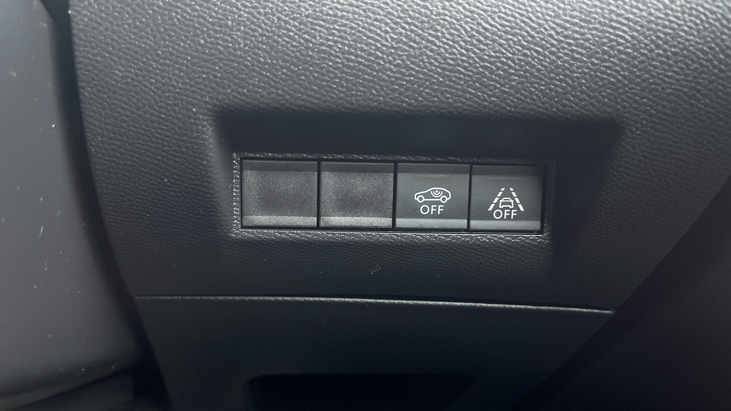 Used Peugeot 2008 2023 for sale - 76260949: Photo 27