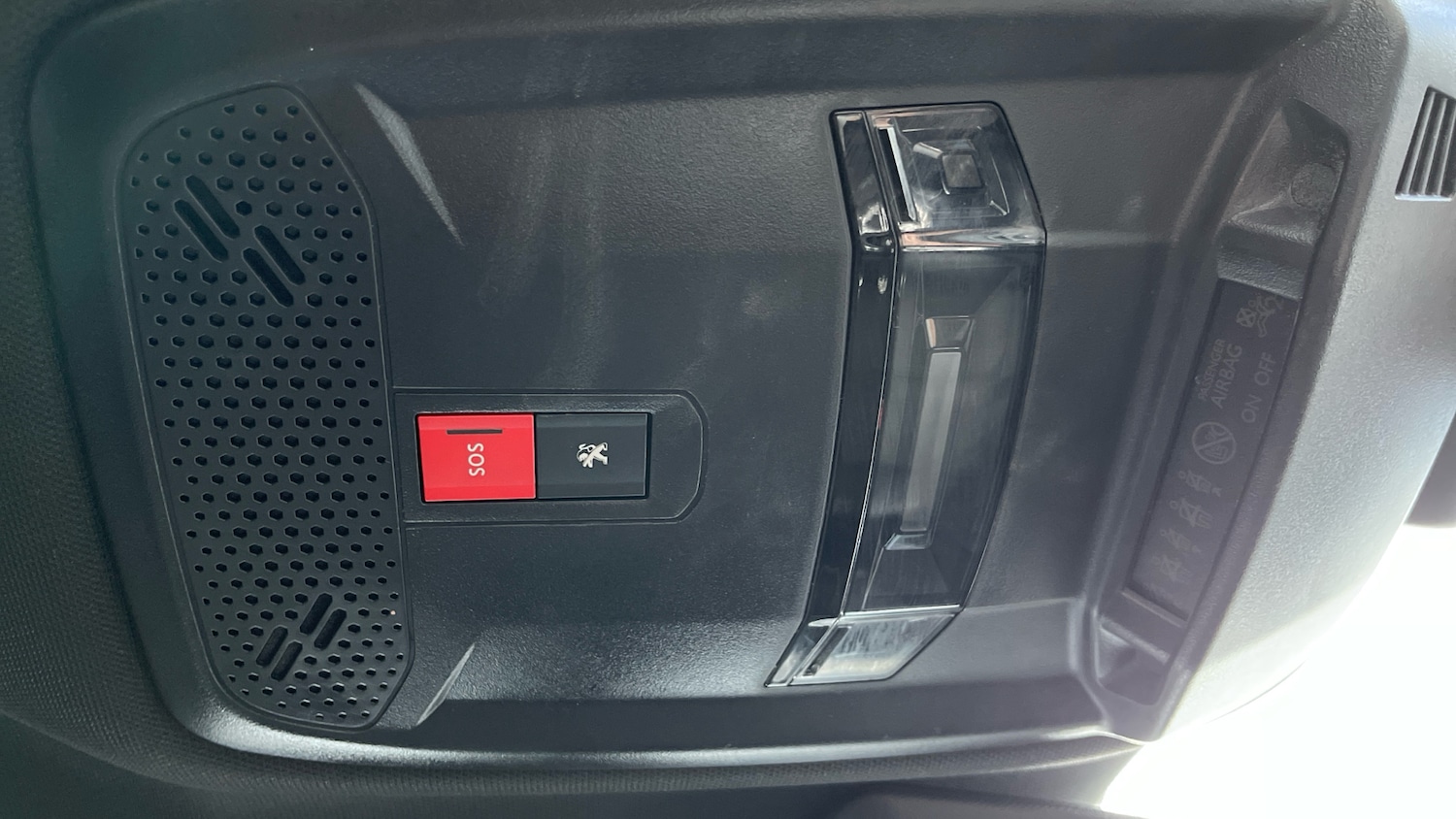 Used Peugeot 2008 2023 for sale - 76260949: Photo 28