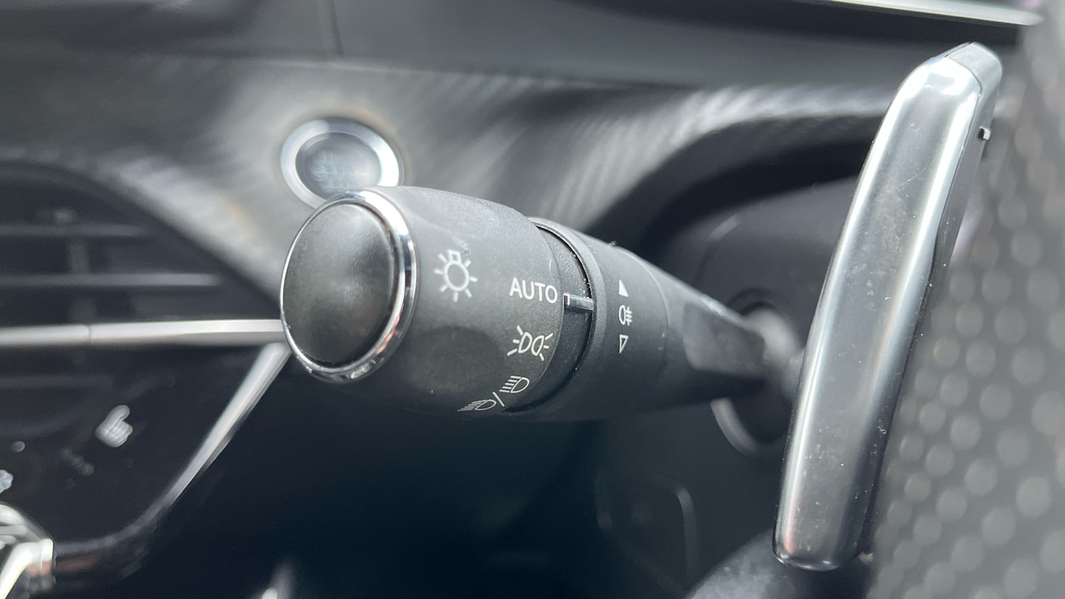 Used Peugeot 2008 2023 for sale - 76260949: Photo 33