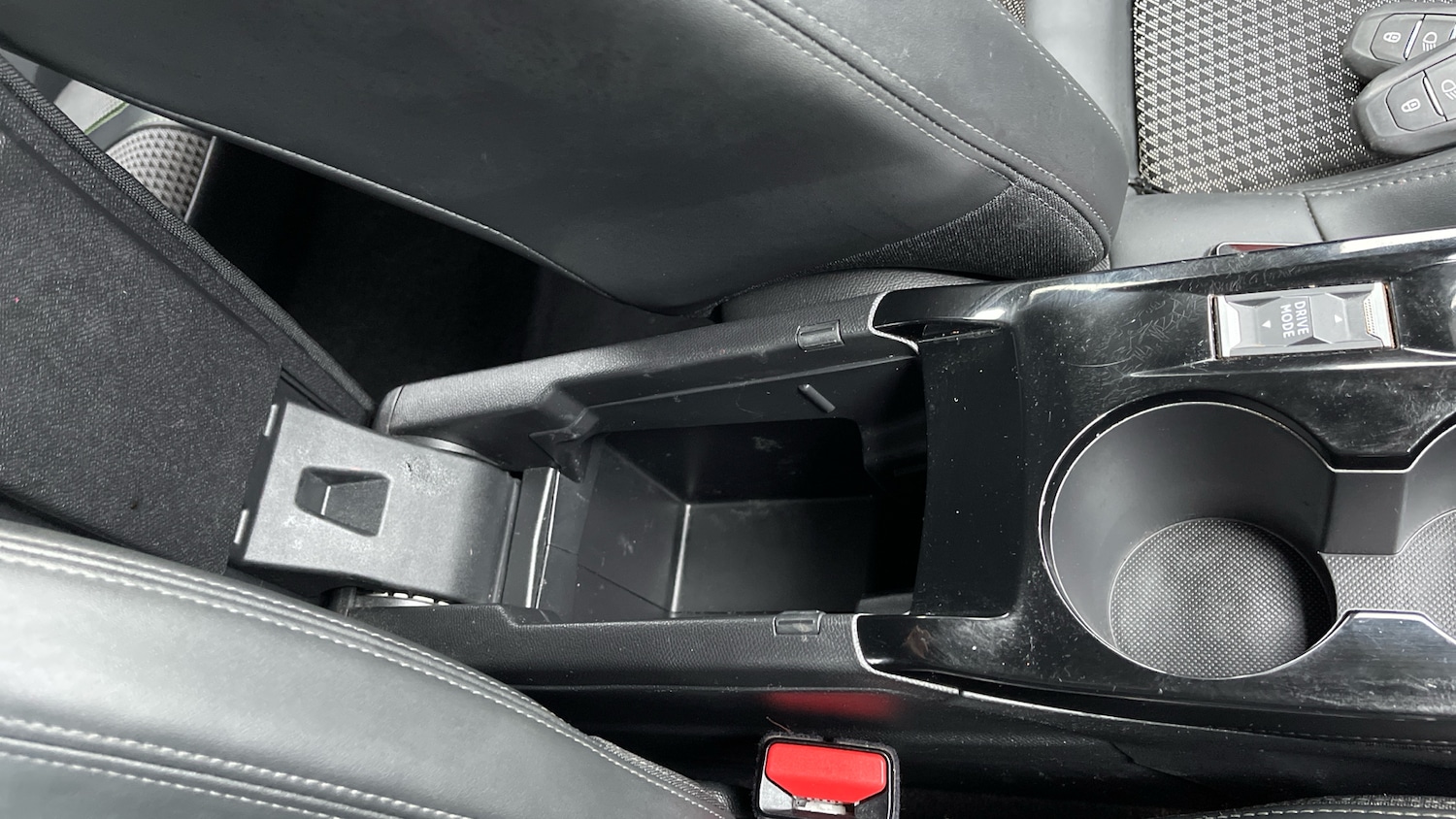 Used Peugeot 2008 2023 for sale - 76260949: Photo 37