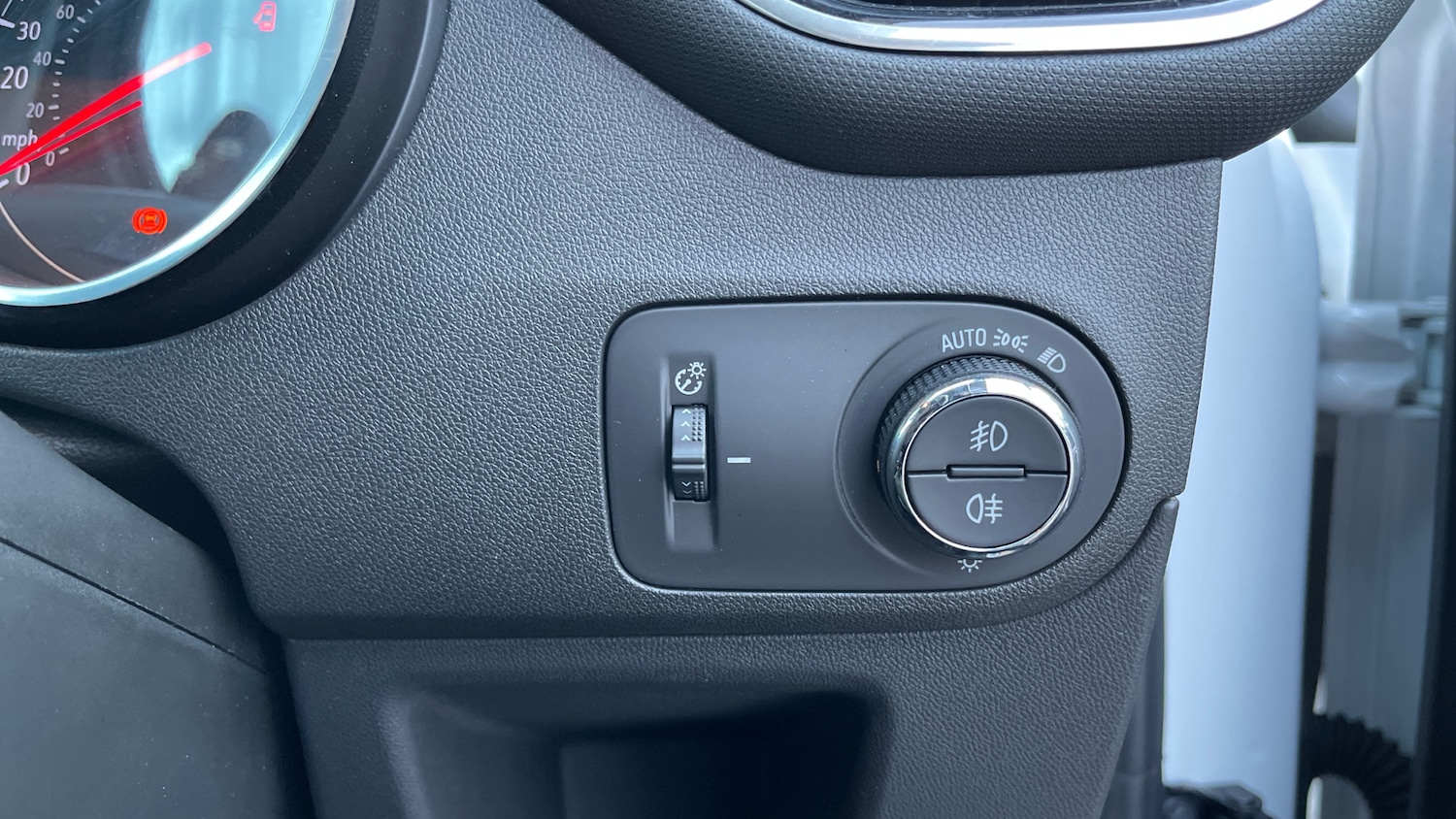 Used Vauxhall Crossland 2023 for sale - 76574242: Photo 30