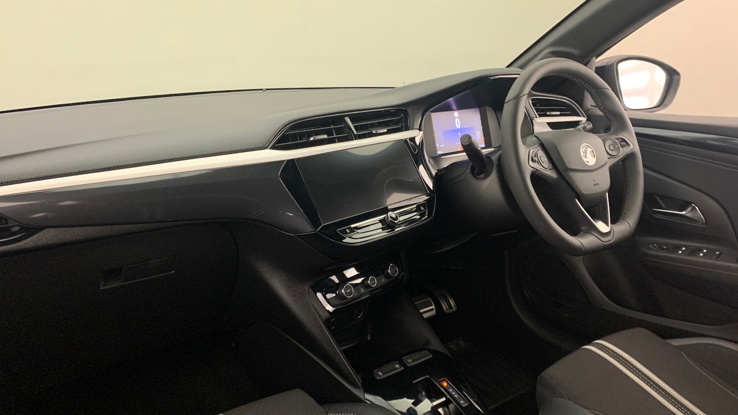 Used Vauxhall Corsa 2024 for sale - 77659643: Photo 2