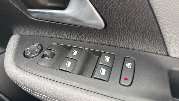 Used Vauxhall Mokka Electric 2025 for sale - 75302534: Photo 22