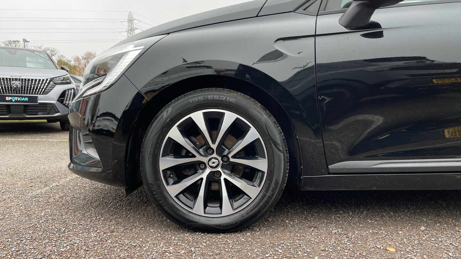 Used Renault Clio 2021 for sale - 76410180: Photo 14