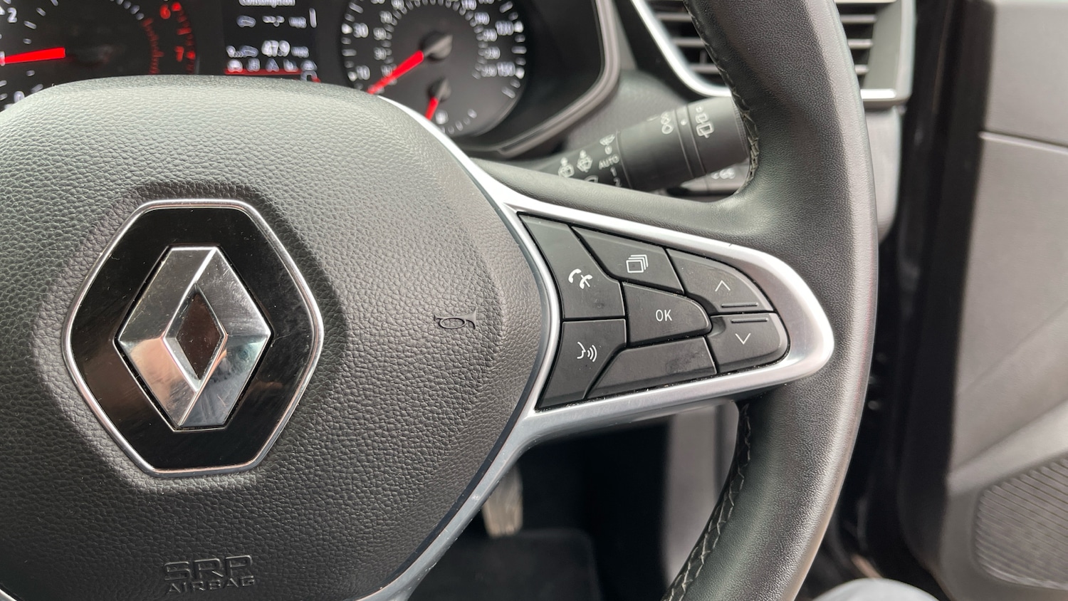 Used Renault Clio 2021 for sale - 76410180: Photo 24