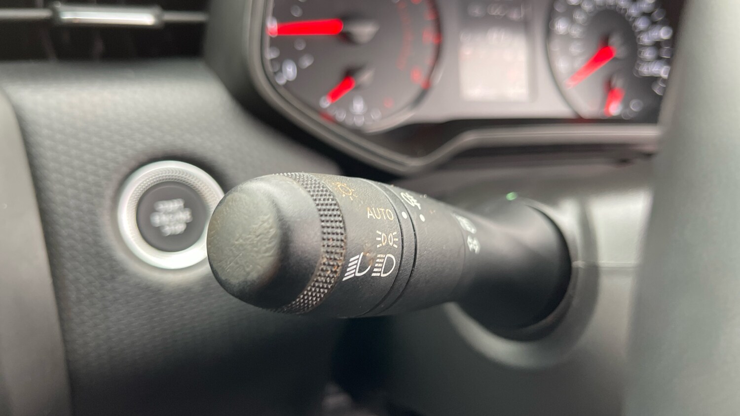 Used Renault Clio 2021 for sale - 76410180: Photo 27