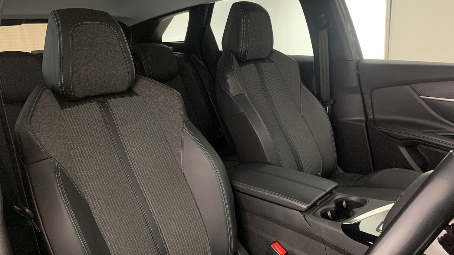 Used Peugeot 3008 2022 for sale - 77218063: Photo 42