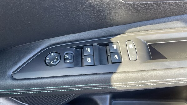 Used Peugeot 3008 2022 for sale - 76202094: Photo 22