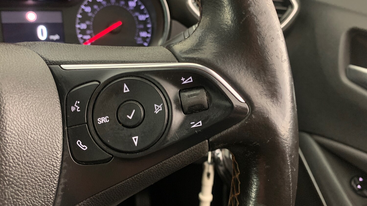 Used Vauxhall Crossland X 2018 for sale - 76241062: Photo 18