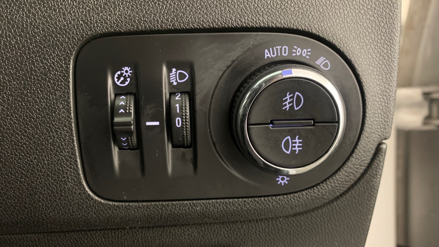 Used Vauxhall Crossland X 2018 for sale - 76241062: Photo 20