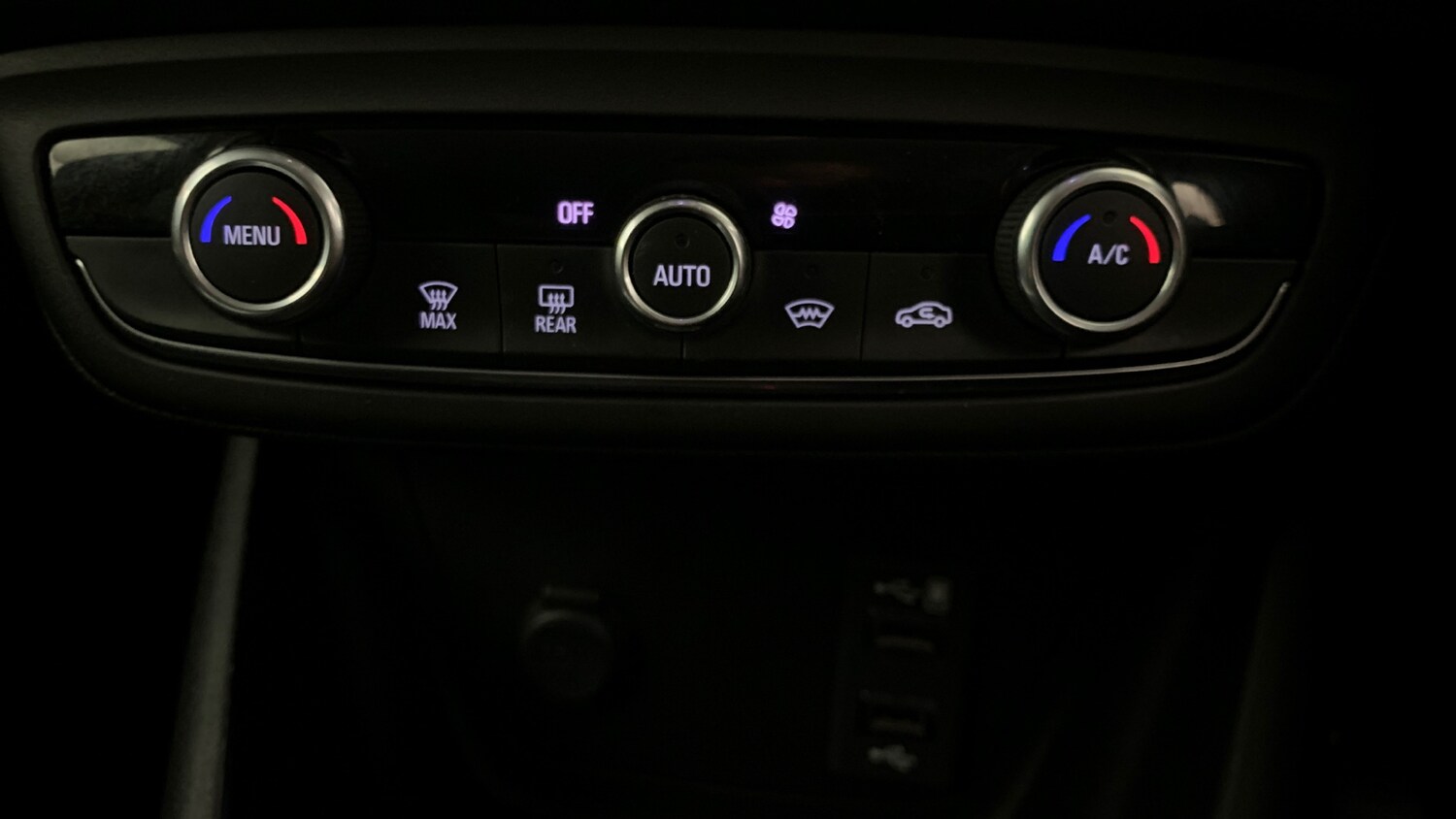 Used Vauxhall Crossland X 2018 for sale - 76241062: Photo 30