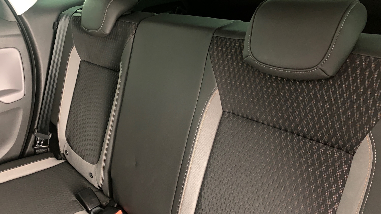 Used Vauxhall Crossland X 2018 for sale - 76241062: Photo 8