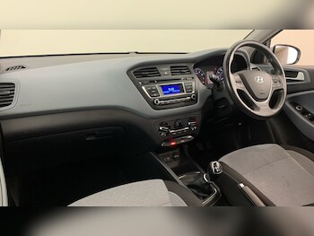 Used Hyundai i20 2015 for sale - 78277189: Photo