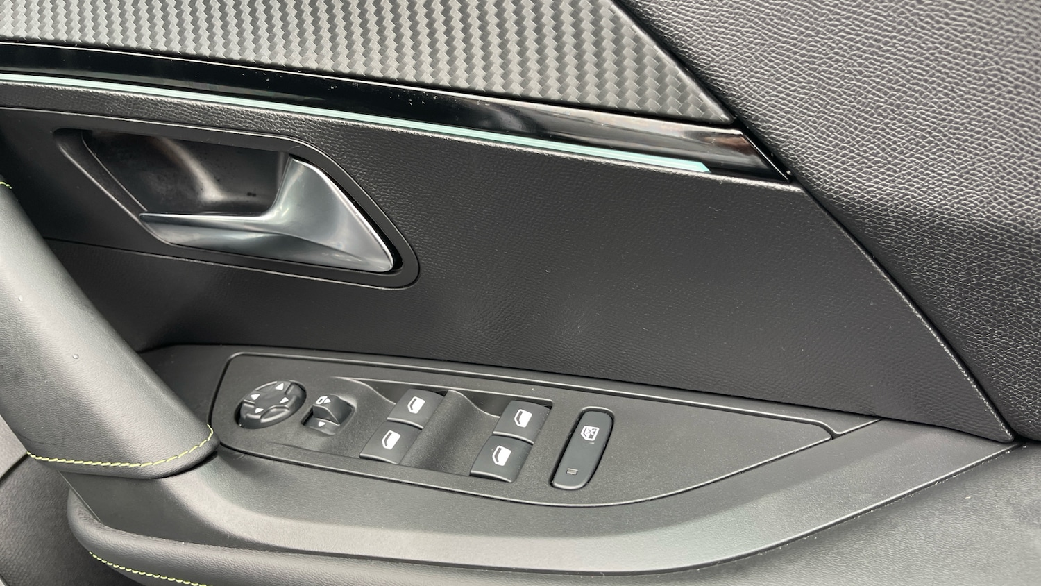 Used Peugeot 2008 2024 for sale - 76400054: Photo 22