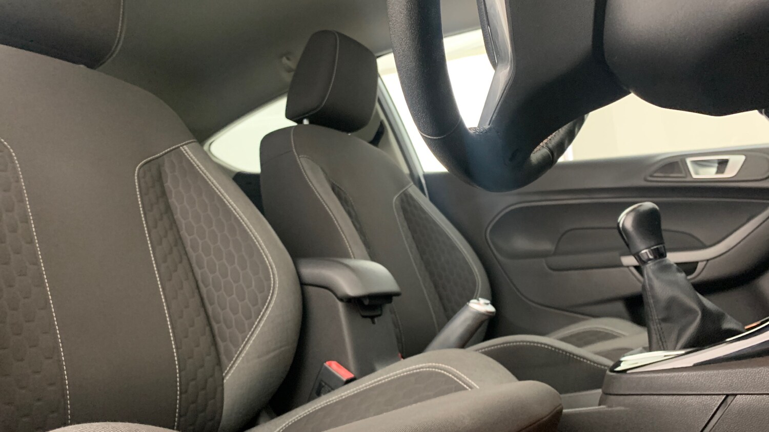 Used Ford Fiesta 2016 for sale - 78158080: Photo 40