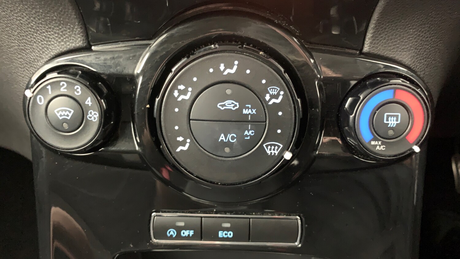 Used Ford Fiesta 2016 for sale - 78158080: Photo 48