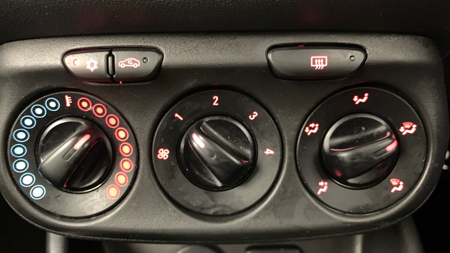 Used Vauxhall Corsa 2017 for sale - 78206008: Photo 32