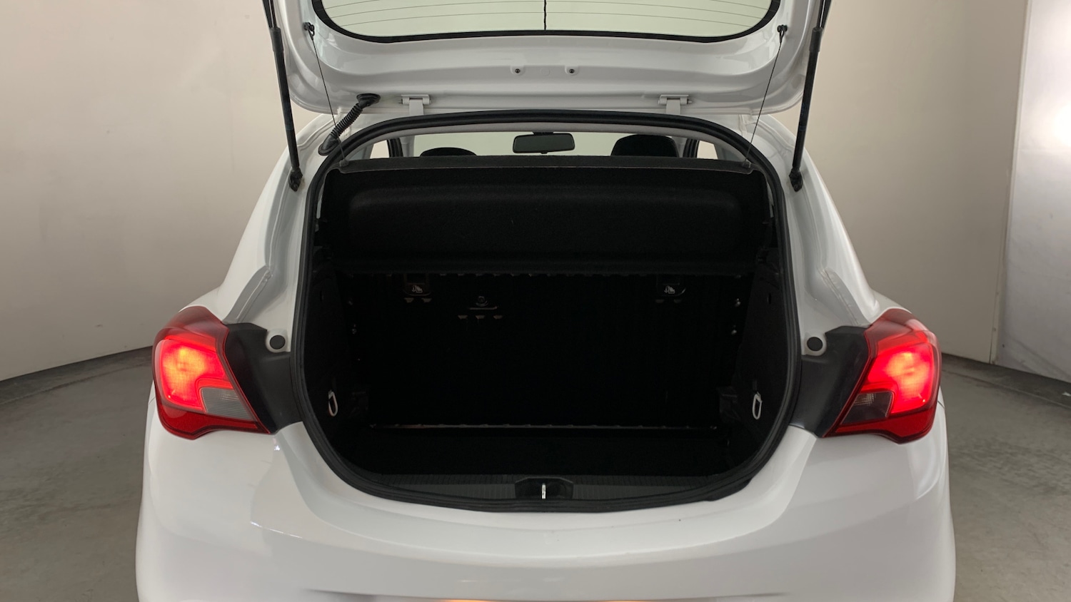 Used Vauxhall Corsa 2017 for sale - 78206008: Photo 5