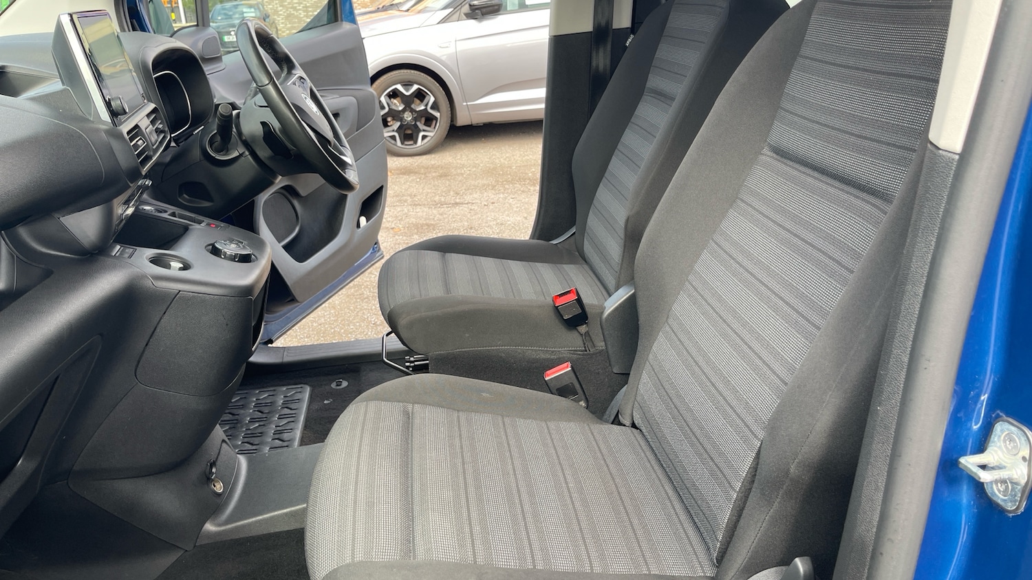 Used Vauxhall Combo Life 2022 for sale - 75929309: Photo 40