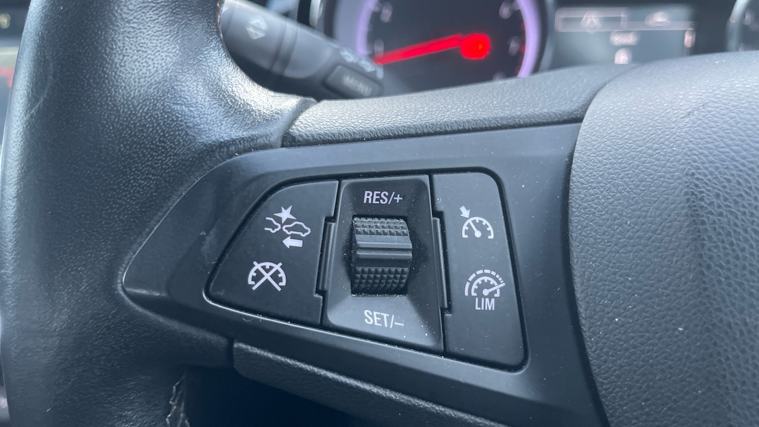 Used Vauxhall Astra 2016 for sale - 77192849: Photo 23