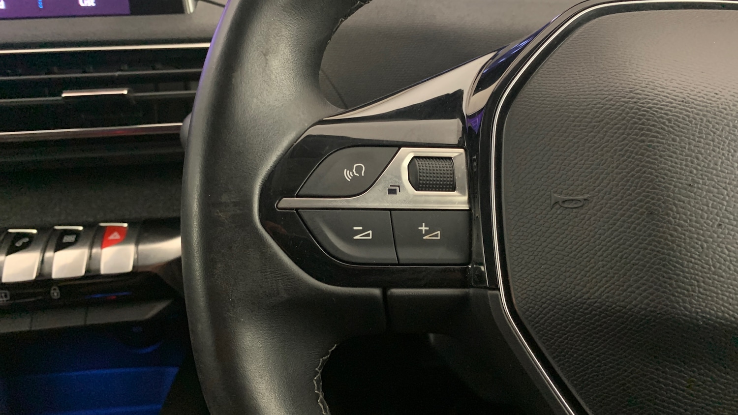 Used Peugeot 3008 2019 for sale - 76447008: Photo 19