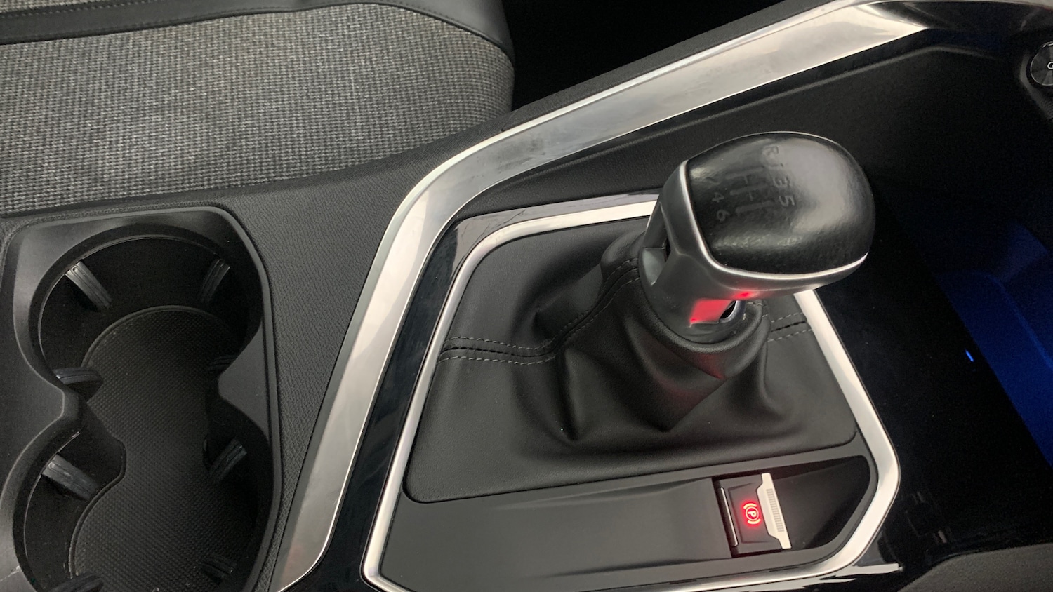 Used Peugeot 3008 2019 for sale - 76447008: Photo 31