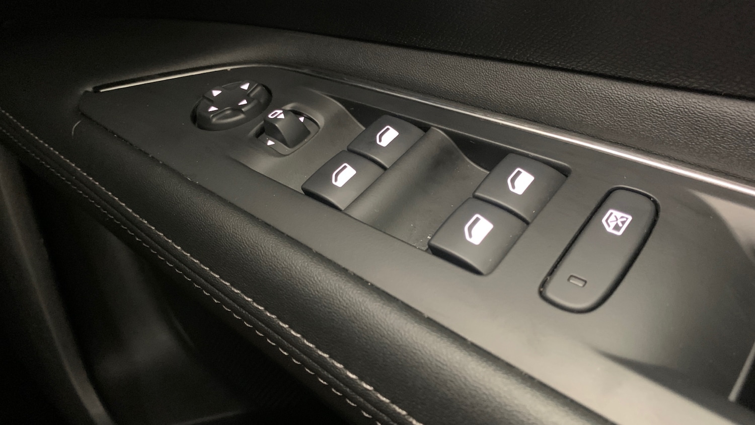 Used Peugeot 3008 2019 for sale - 76447008: Photo 36