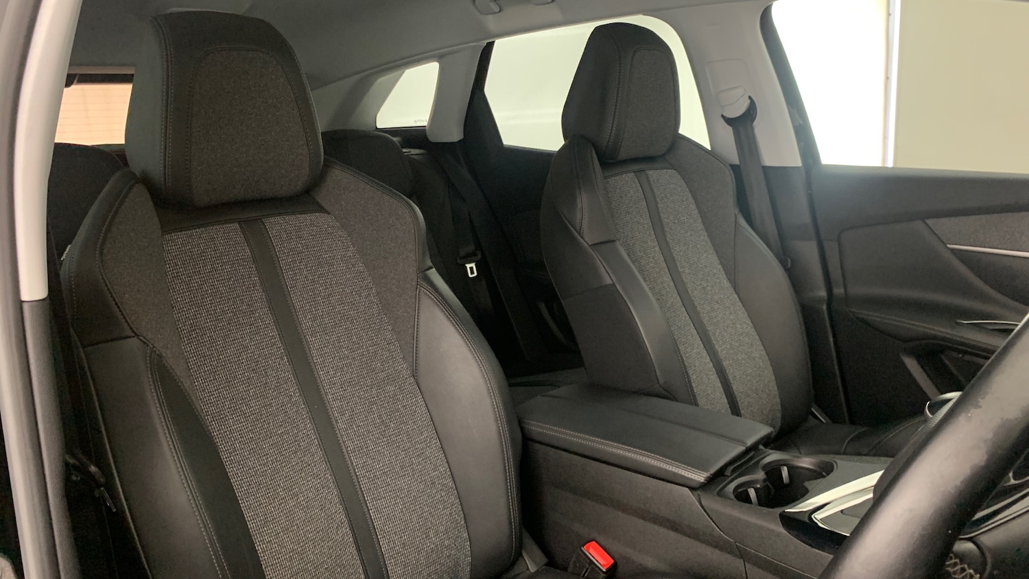 Used Peugeot 3008 2019 for sale - 76447008: Photo 38