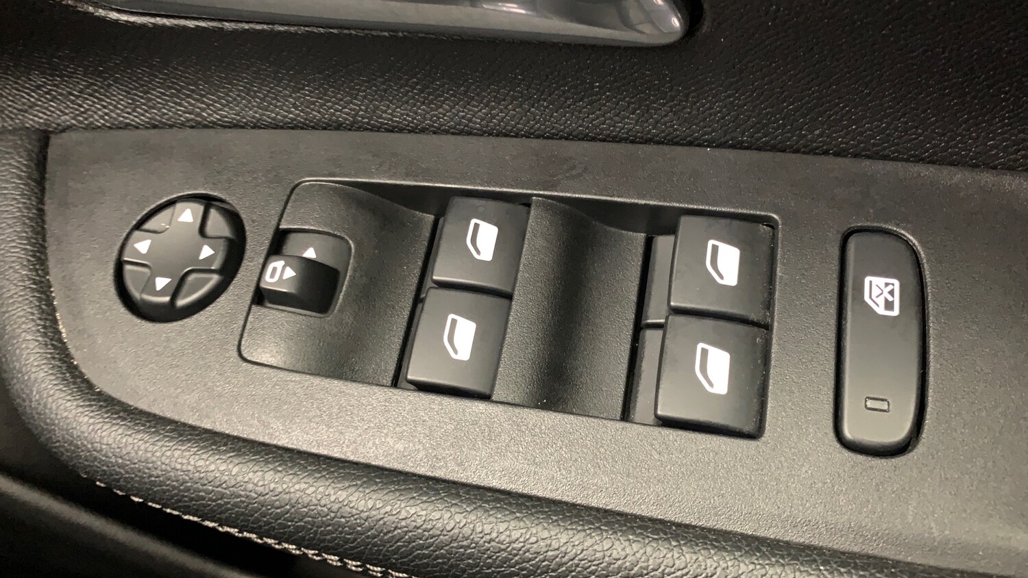 Used Vauxhall Mokka Electric 2022 for sale - 75950515: Photo 33