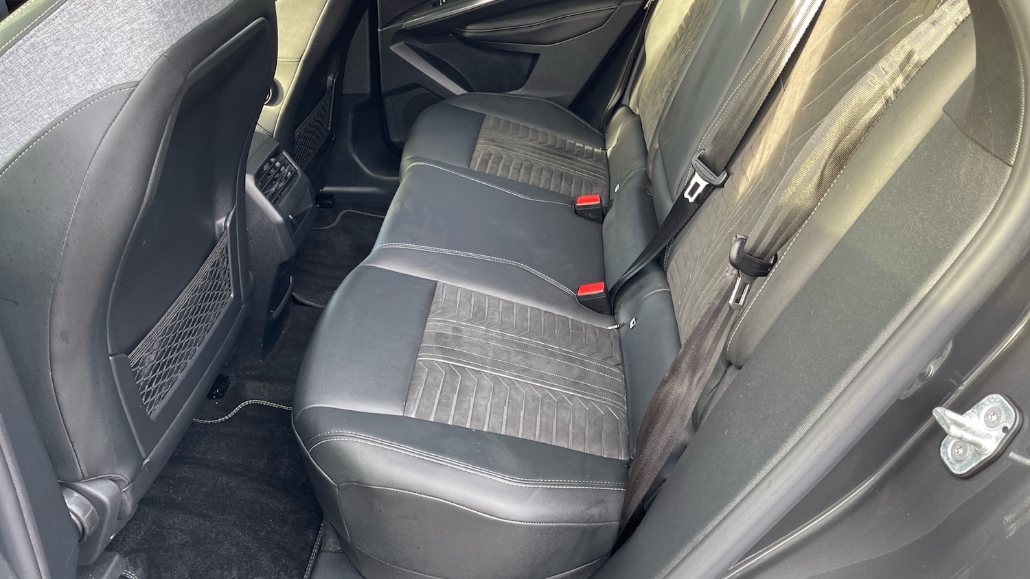 Used Peugeot 3008 2024 for sale - 76966100: Photo 33