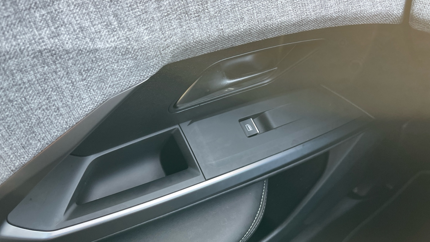 Used Peugeot 3008 2024 for sale - 76966100: Photo 41