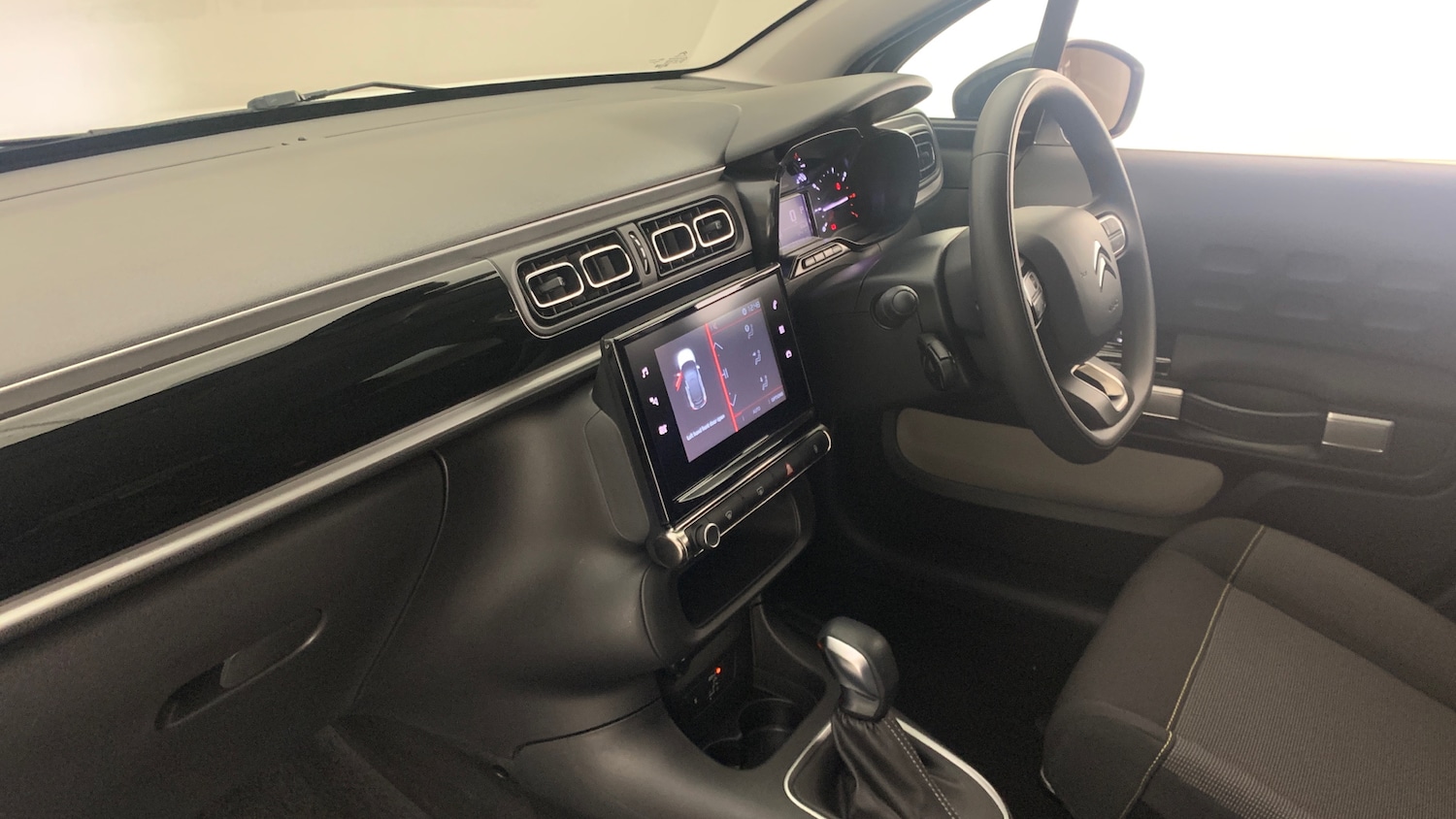 Used Citroen C3 2024 for sale - 77427050: Photo 2