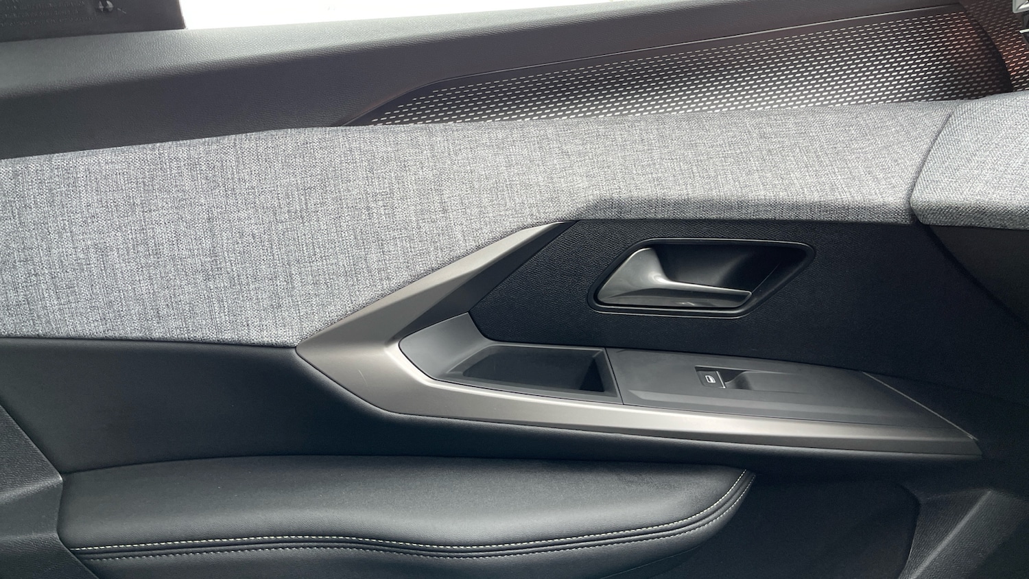 Used Peugeot 5008 2025 for sale - 76400050: Photo 37