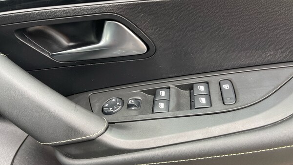 Used Peugeot 2008 2020 for sale - 76154018: Photo 22