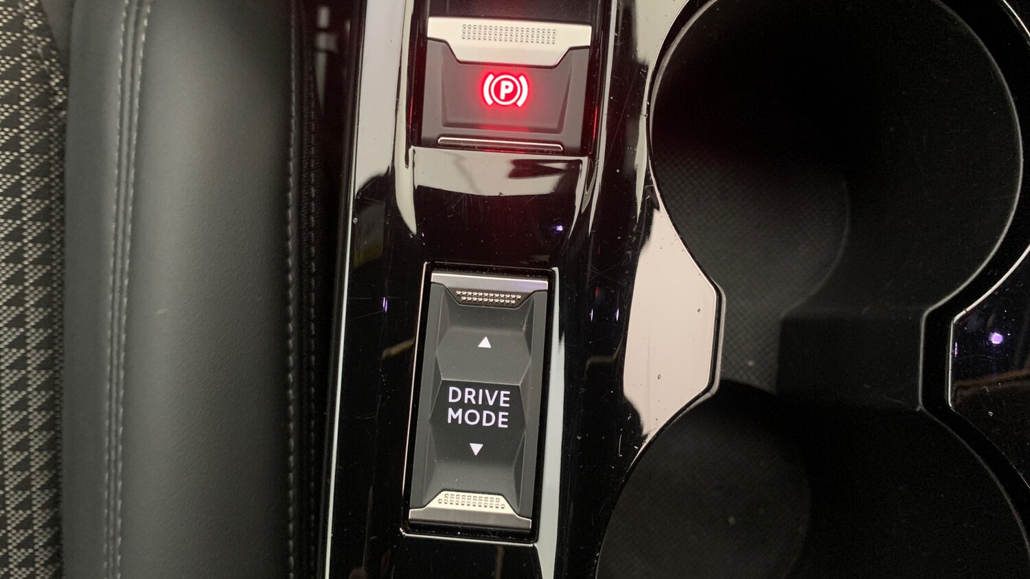 Used Peugeot 2008 2020 for sale - 76154018: Photo 33