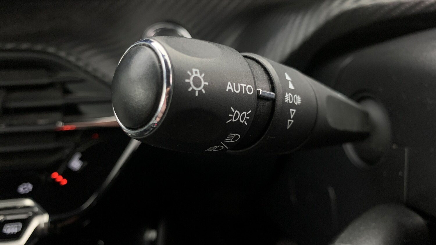 Used Peugeot 2008 2020 for sale - 76154018: Photo 36